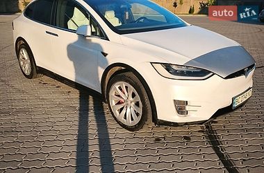 Позашляховик / Кросовер Tesla Model X 2016 в Бориславі