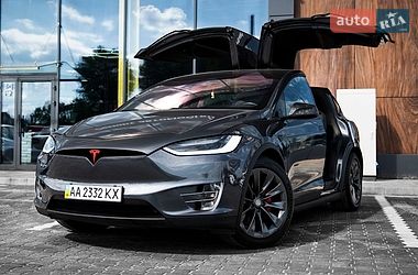 Позашляховик / Кросовер Tesla Model X 2018 в Києві