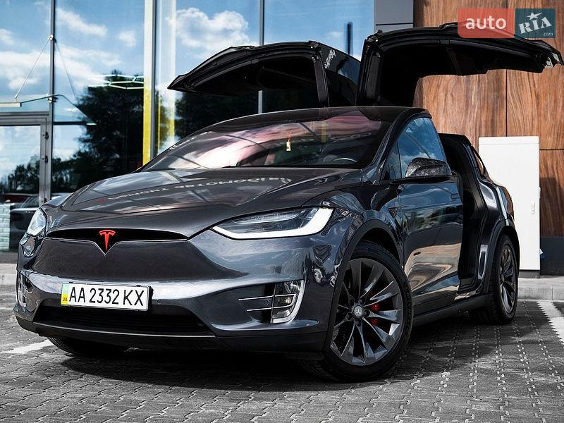 Позашляховик / Кросовер Tesla Model X 2018 в Києві
