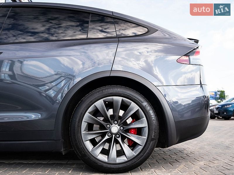 Позашляховик / Кросовер Tesla Model X 2018 в Києві