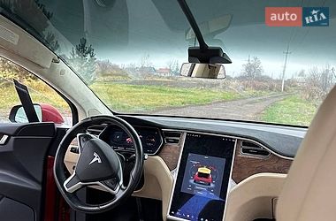 Позашляховик / Кросовер Tesla Model X 2016 в Дубні