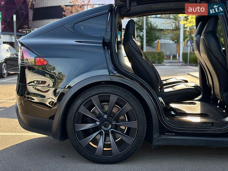Позашляховик / Кросовер Tesla Model X 2021 в Києві