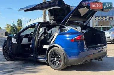 Tesla Model X 2016