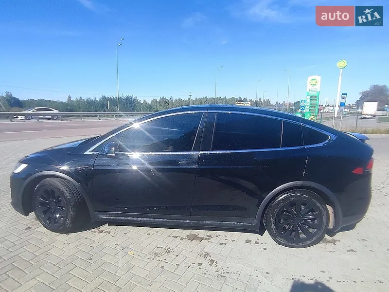 Tesla Model X