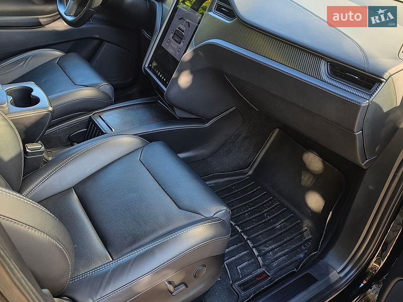 Внедорожник / Кроссовер Tesla Model X 2018 в Львове фото 12 Внедорожник / Кроссовер Tesla Model X 2018 в Львове