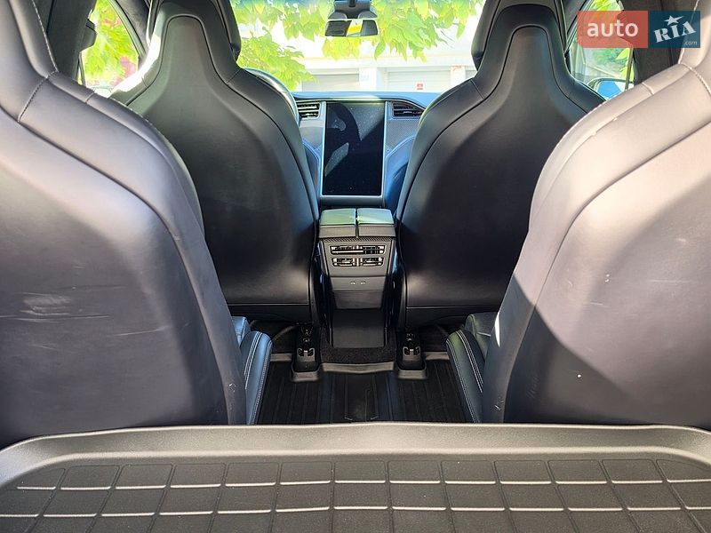 Внедорожник / Кроссовер Tesla Model X 2018 в Львове фото 15 Внедорожник / Кроссовер Tesla Model X 2018 в Львове