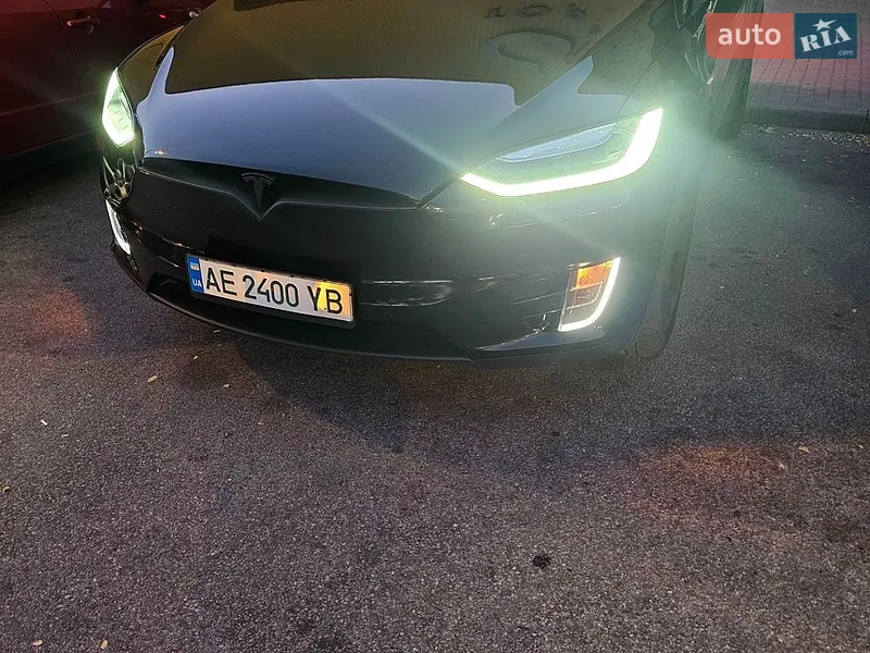 Tesla Model X