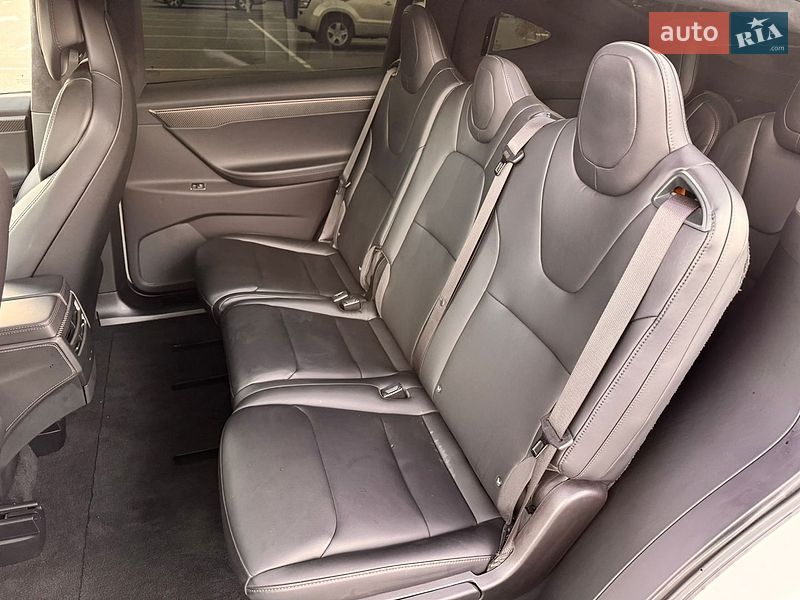Позашляховик / Кросовер Tesla Model X 2019 в Києві