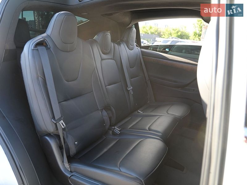 Внедорожник / Кроссовер Tesla Model X 2019 в Харькове