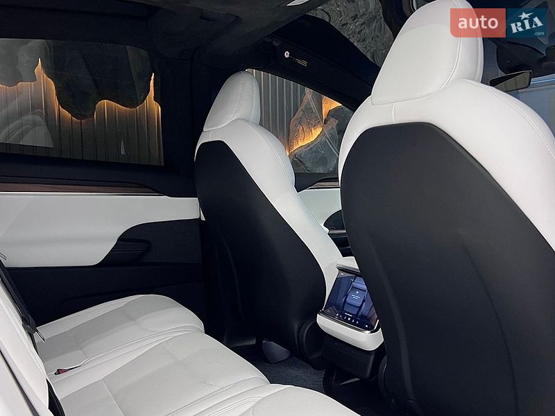 Внедорожник / Кроссовер Tesla Model X 2025 в Львове