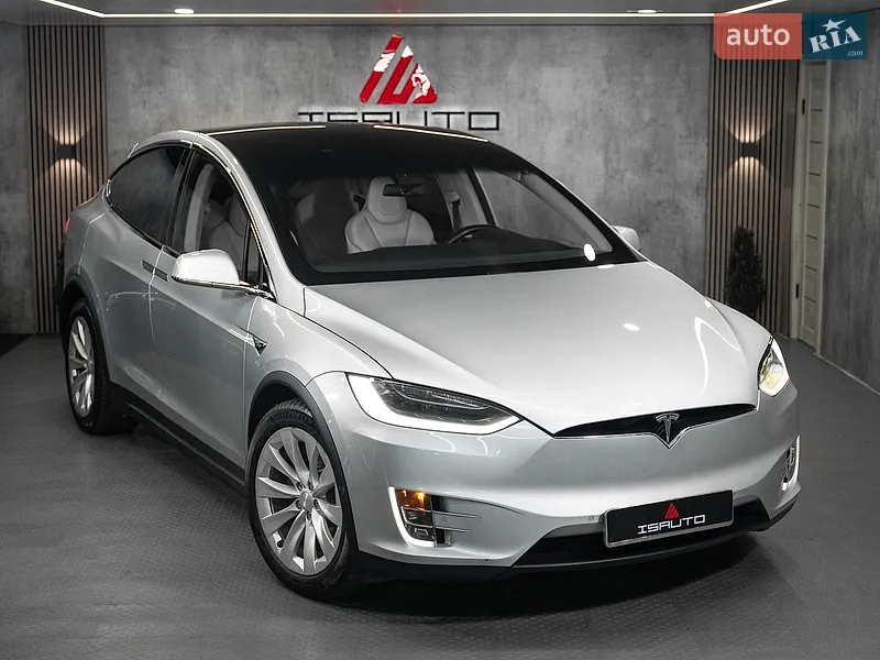 Tesla Model X