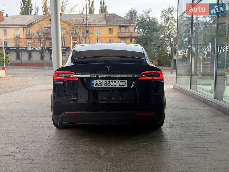 Позашляховик / Кросовер Tesla Model X 2018 в Кривому Розі фото 5 Позашляховик / Кросовер Tesla Model X 2018 в Кривому Розі