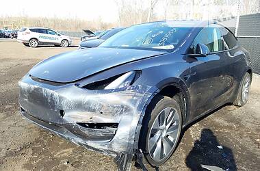 Внедорожник / Кроссовер Tesla Model Y 2021 в 