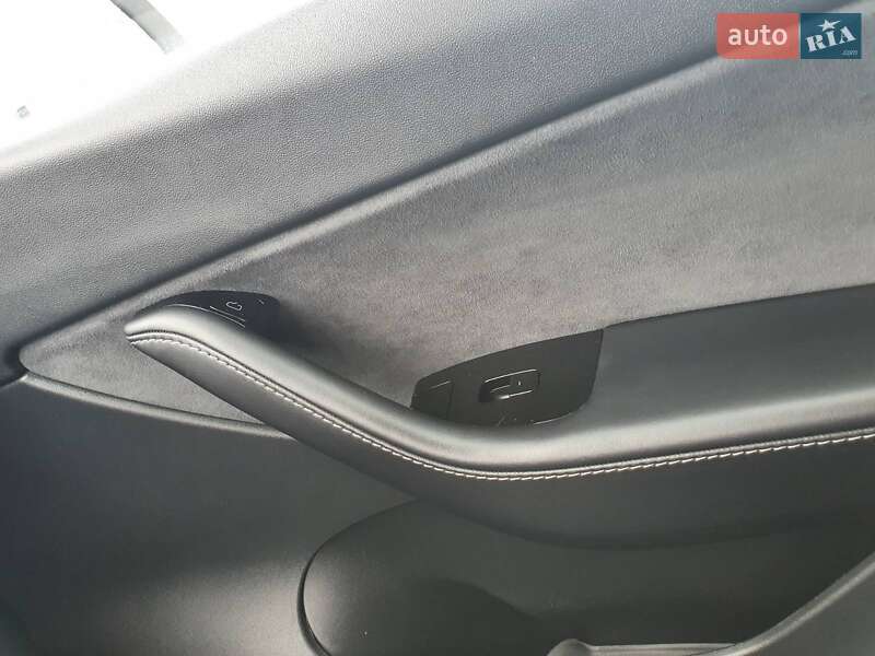Універсал Tesla Model Y 2020 в Харкові