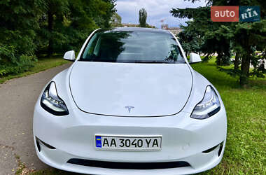 Внедорожник / Кроссовер Tesla Model Y 2021 в 