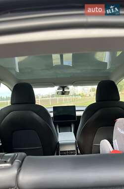 Позашляховик / Кросовер Tesla Model Y 2020 в 