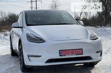 Внедорожник / Кроссовер Tesla Model Y 2021 в 