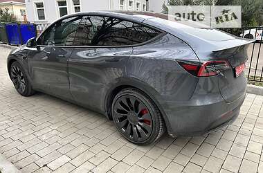 Внедорожник / Кроссовер Tesla Model Y 2022 в 