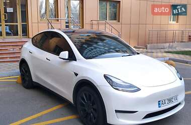 Внедорожник / Кроссовер Tesla Model Y 2021 в Киеве