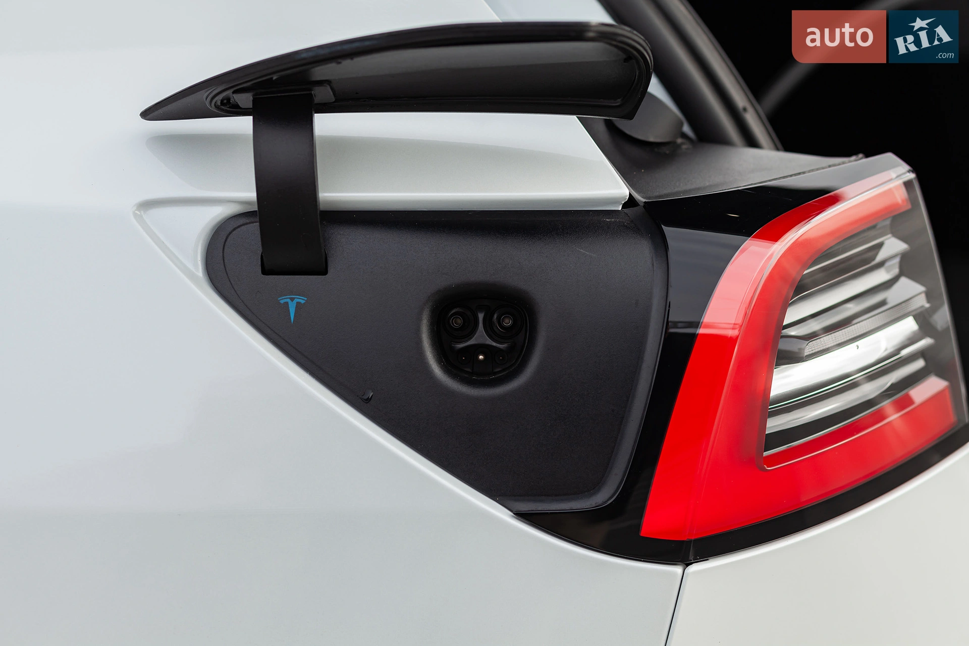 2020 Tesla Model Y - мініатюра 12