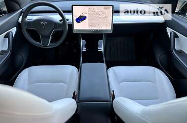 Внедорожник / Кроссовер Tesla Model Y 2020 в 
