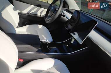 Внедорожник / Кроссовер Tesla Model Y 2020 в 