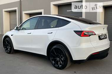 Позашляховик / Кросовер Tesla Model Y 2022 в 