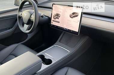 Позашляховик / Кросовер Tesla Model Y 2022 в 
