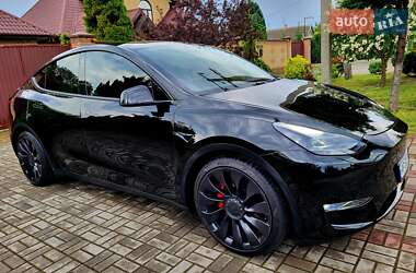 Внедорожник / Кроссовер Tesla Model Y 2021 в 