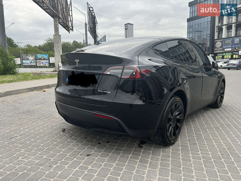 Позашляховик / Кросовер Tesla Model Y 2021 в Тернополі