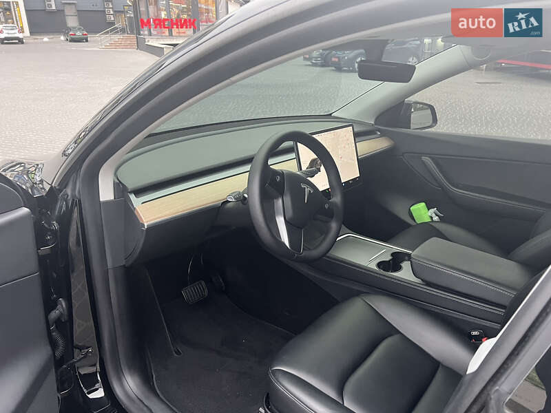Позашляховик / Кросовер Tesla Model Y 2021 в Тернополі