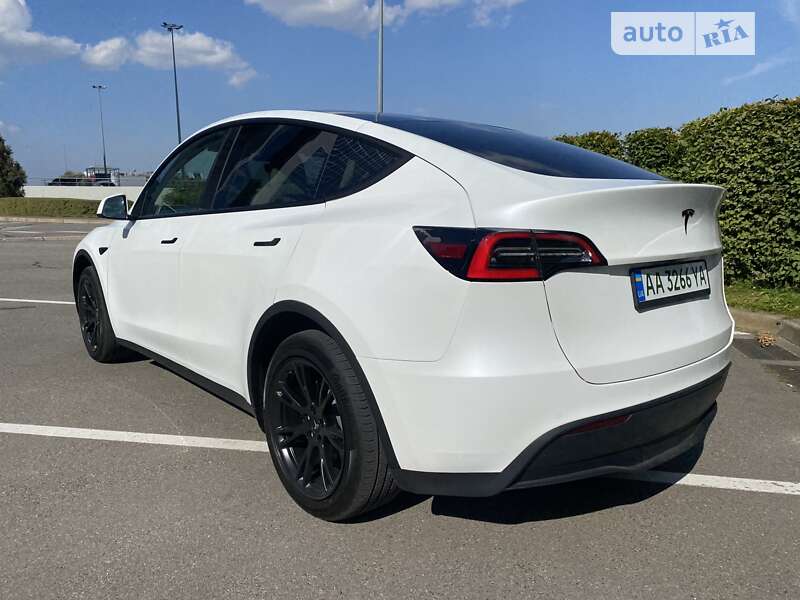 Позашляховик / Кросовер Tesla Model Y 2021 в Києві фото 41 Позашляховик / Кросовер Tesla Model Y 2021 в Києві