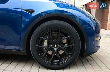 Внедорожник / Кроссовер Tesla Model Y 2021 в 