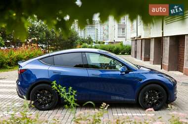 Внедорожник / Кроссовер Tesla Model Y 2021 в 