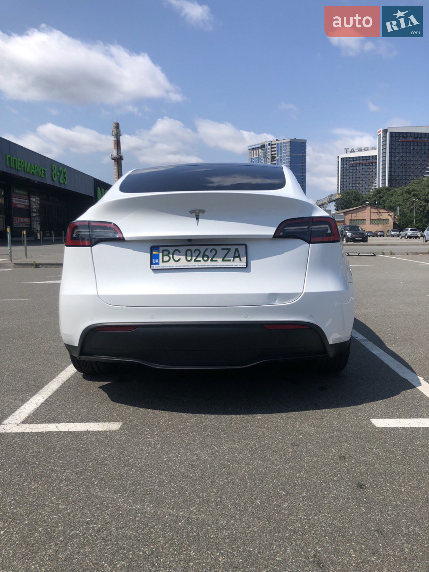 2020 Tesla Model Y - мініатюра 8