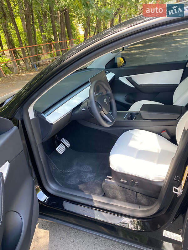 Внедорожник / Кроссовер Tesla Model Y 2021 в Одессе
