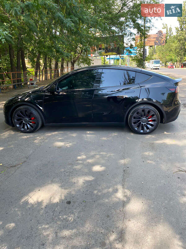Внедорожник / Кроссовер Tesla Model Y 2021 в Одессе