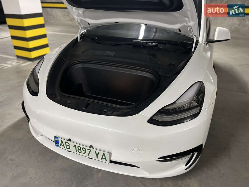 Позашляховик / Кросовер Tesla Model Y 2020 в Вінниці