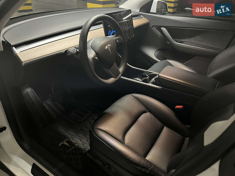 Позашляховик / Кросовер Tesla Model Y 2020 в Вінниці