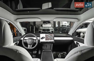 Внедорожник / Кроссовер Tesla Model Y 2021 в 