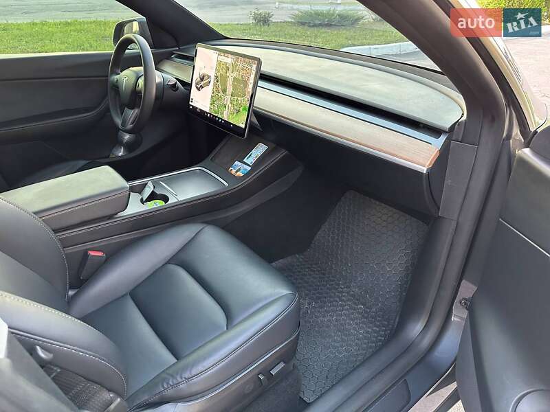Внедорожник / Кроссовер Tesla Model Y 2021 в Каменском