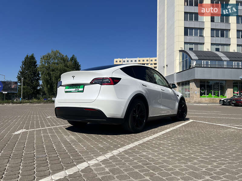 Позашляховик / Кросовер Tesla Model Y 2021 в Львові