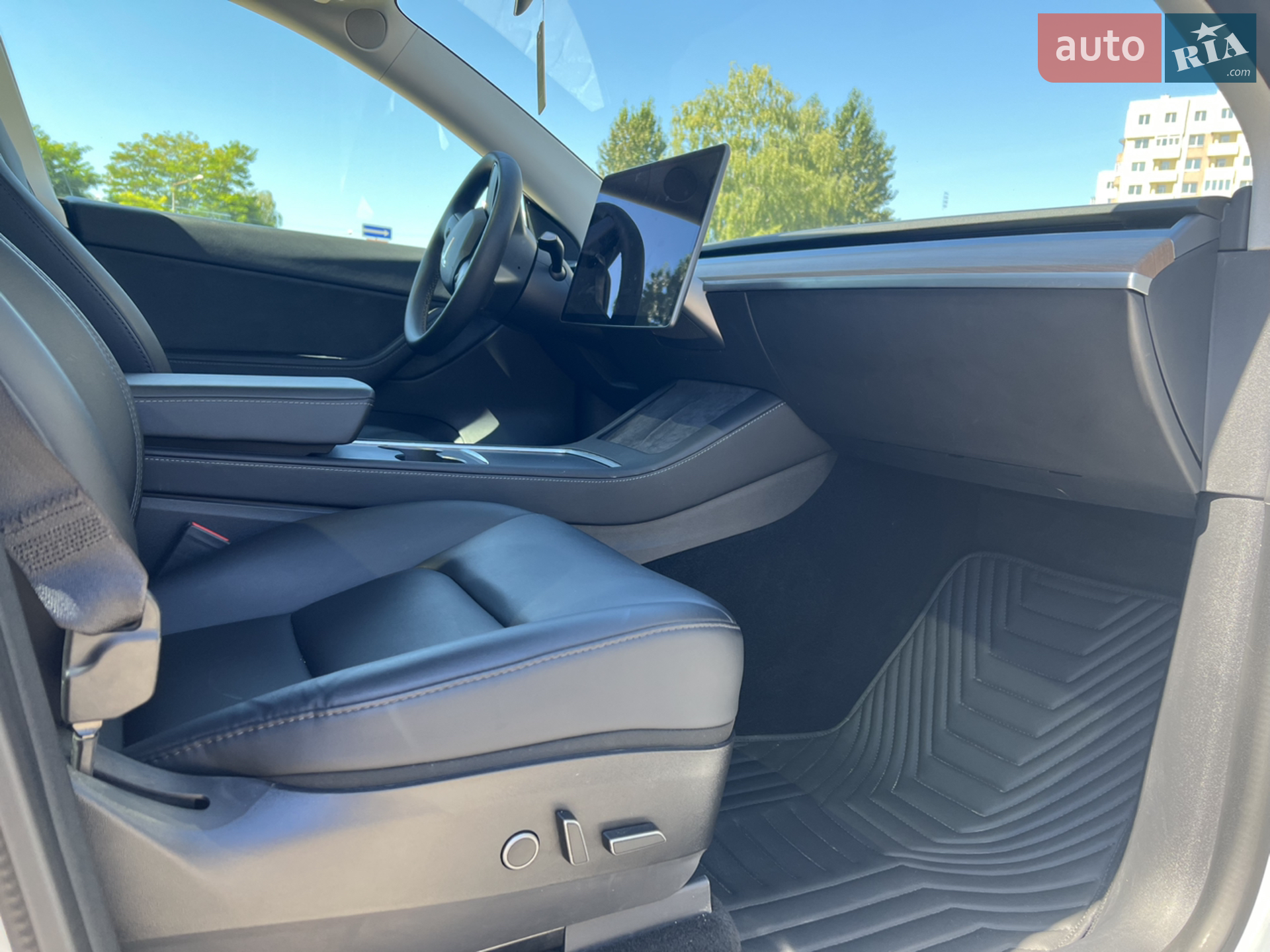 2021 Tesla Model Y - мініатюра 11