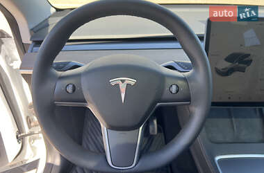 Позашляховик / Кросовер Tesla Model Y 2021 в Львові