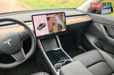 Внедорожник / Кроссовер Tesla Model Y 2020 в 