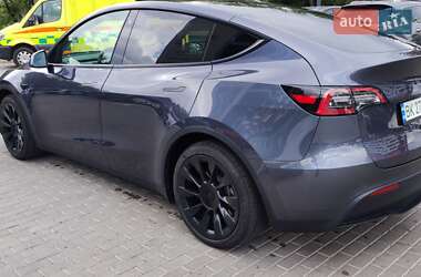 Внедорожник / Кроссовер Tesla Model Y 2021 в Ровно