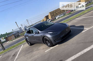 Позашляховик / Кросовер Tesla Model Y 2022 в Умані