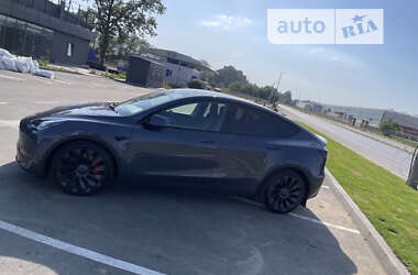 Позашляховик / Кросовер Tesla Model Y 2022 в Умані