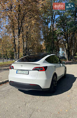 Внедорожник / Кроссовер Tesla Model Y 2022 в Киеве