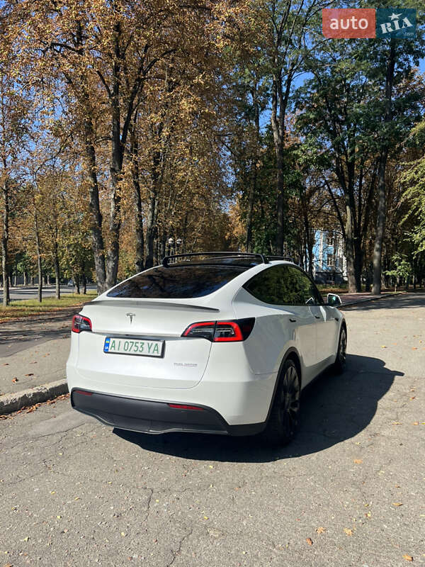 Внедорожник / Кроссовер Tesla Model Y 2022 в Киеве